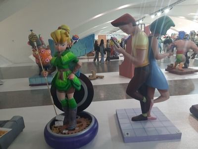 La habilidosa Campanilla en la Exposición del Ninot 2025.
