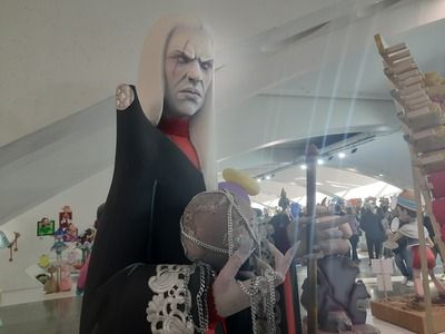 Este villano resulta muy atrayente por lo misterioso y tétrico que parece.
