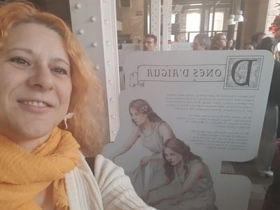 En el Festival 42 2025, además de charlas y presentaciones, puedes disfrutar de exposiciones relacionadas con el fantástico.
