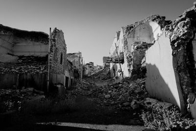 La guerra devasta ciudades y almas. No hay justificación posible para la guerra. Foto: Levi Meir Clancy, Unsplash