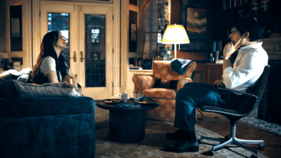 En Superman (2025), de James Gunn, Clark y Louis mantienen una relación sana, basada en la escucha activa, el apoyo y la comunicación asertiva. Foto: Warner Bros. Pictures y DC Studios.
